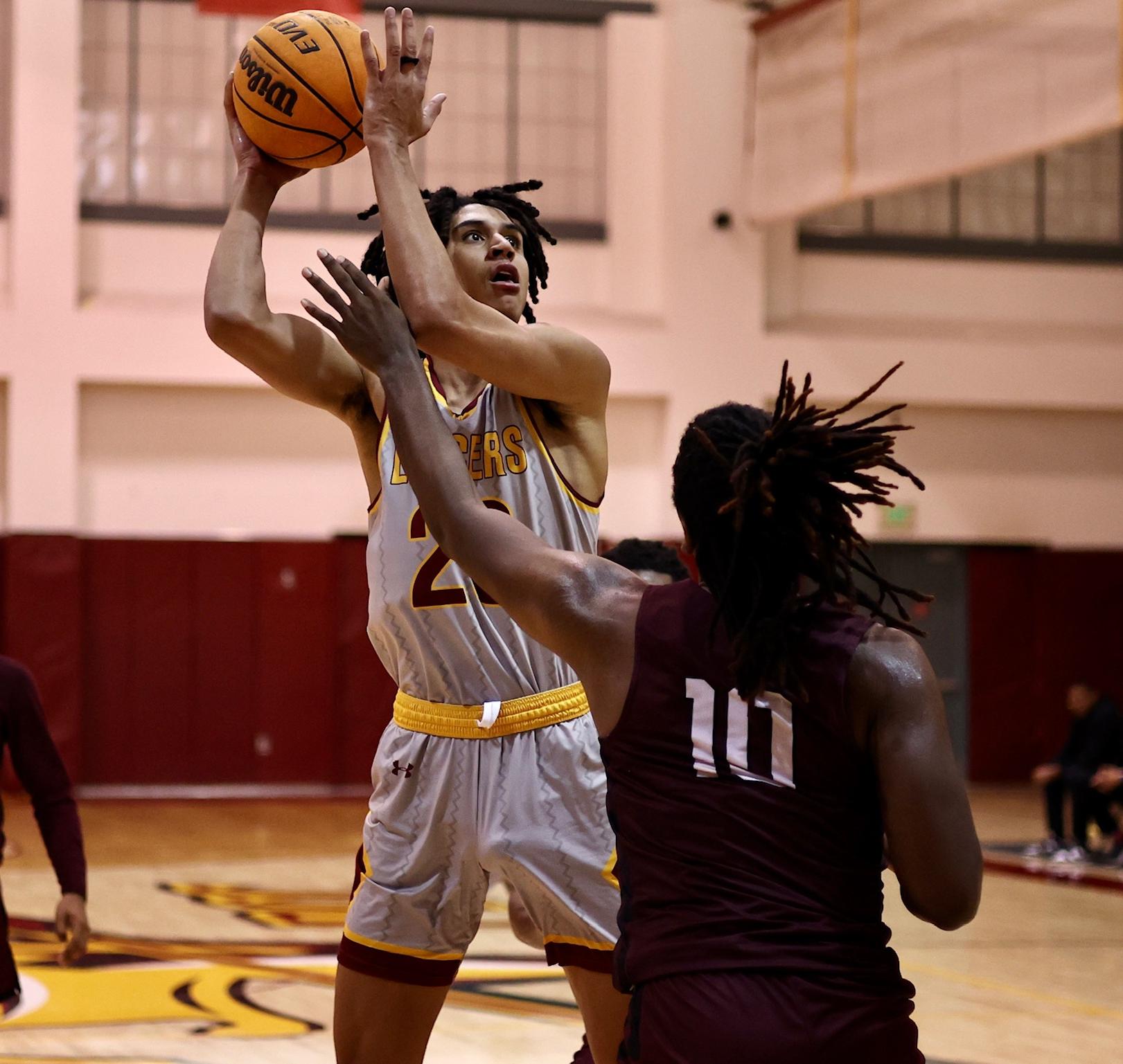 #13 Men's Basketball On 13-1 Run As Regular Season Winds Down