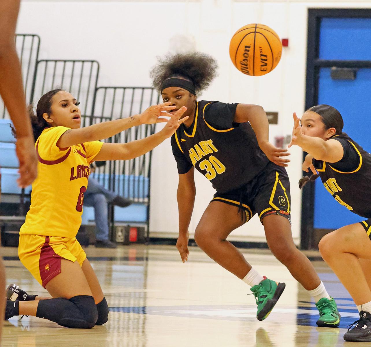 Vanessa Epperson in action at the Moorpark Tournament in December (photo by Richard Quinton).
