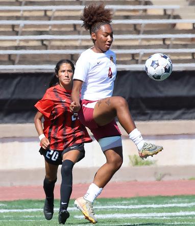 Raylyn Laney in action in a recent match (photo by Richard Quinton).