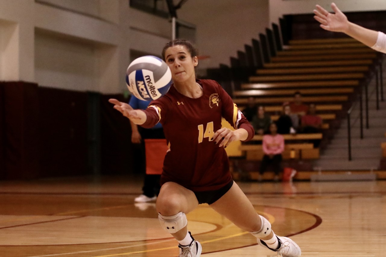 Makayla Chiechi makes the defensive play during PCC's loss v. Long Beach on Wednesday night (photo by Michael Watkins).